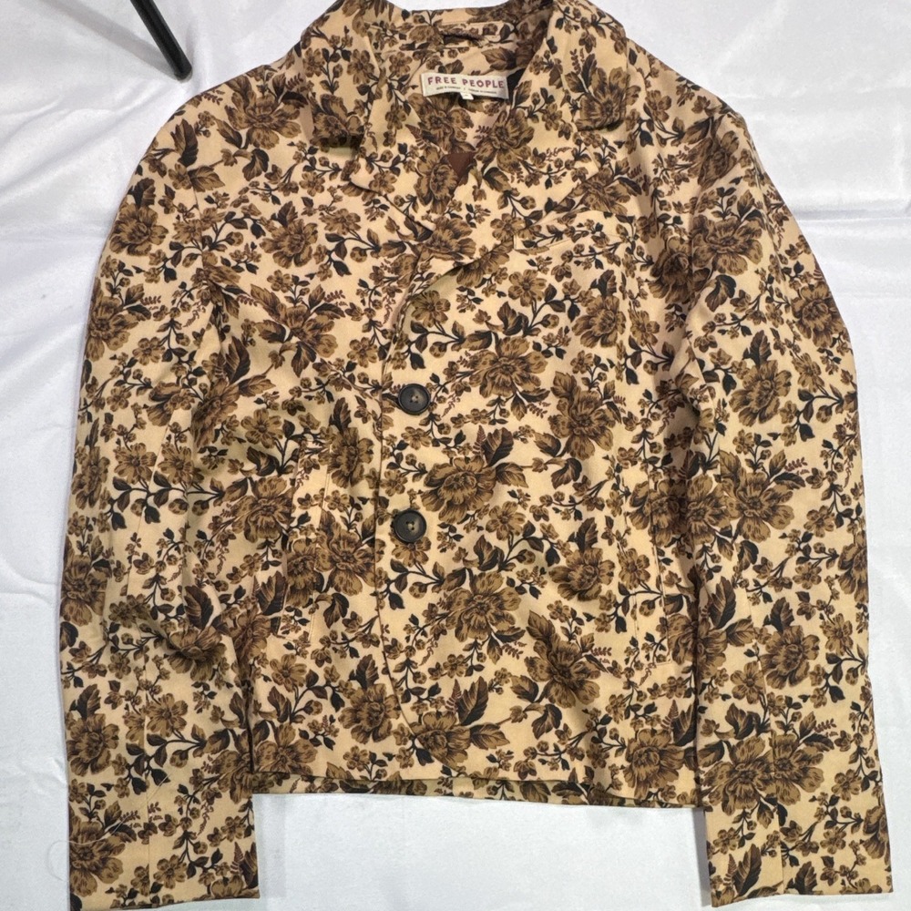 Free People Women's Floral Cropped Blazer Jacket Brown Beige Button Front Size M - Picture 2 of 9